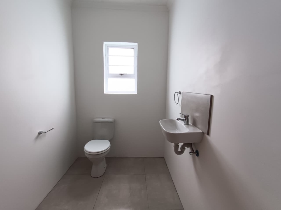 To Let commercial Property for Rent in Newton Park Eastern Cape